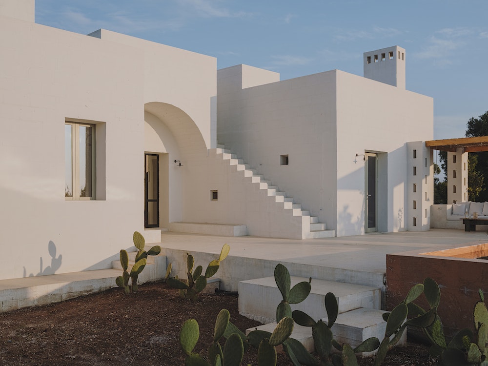The Mediterranean Home − Residential Architecture and Interiors with a Southern Touch DIE GESTALTEN VERLAG UK LTD