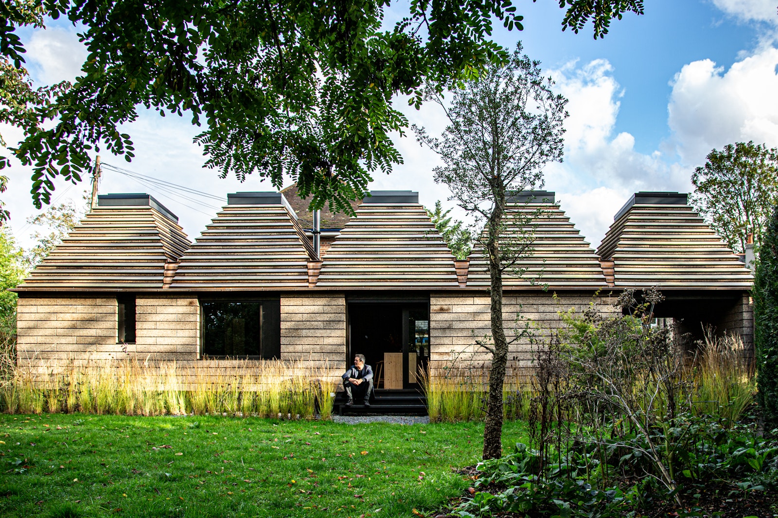 Circular Materials − Innovation and Reuse in Design and Architecture DIE GESTALTEN VERLAG UK LTD