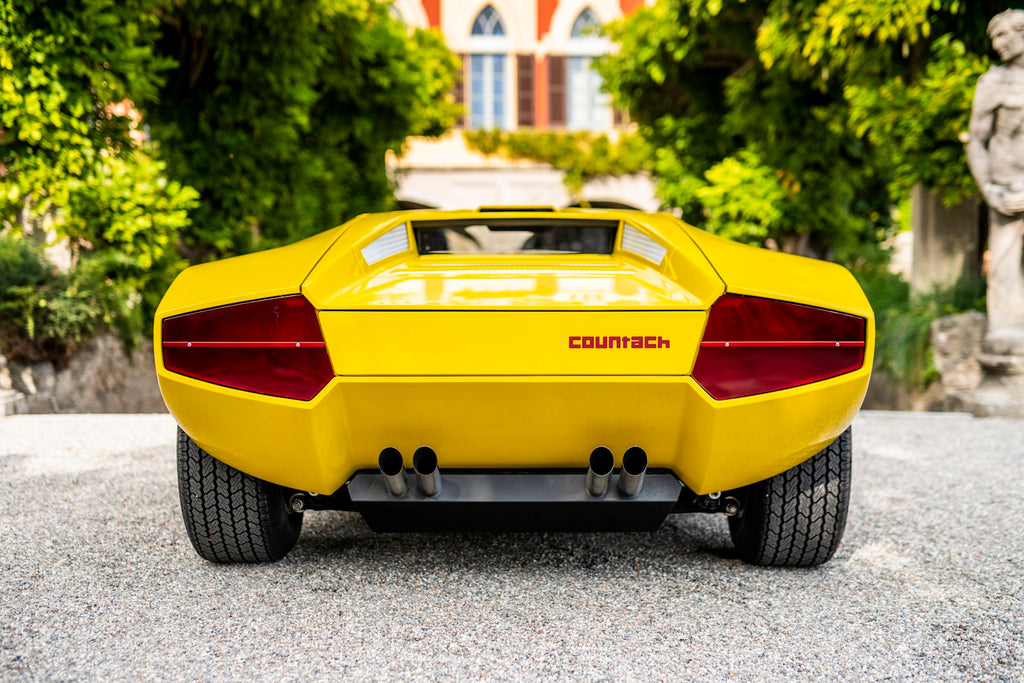 Drive Different − Restomods and Iconic Automobiles Reimagined DIE GESTALTEN VERLAG UK LTD