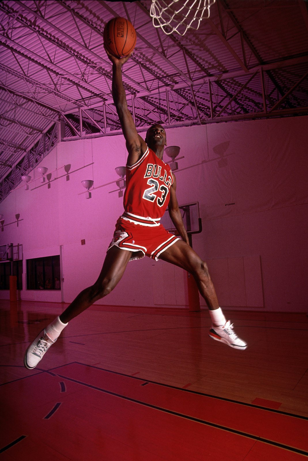 Courtside Candy − The Culture and Influence of Basketball DIE GESTALTEN VERLAG UK LTD