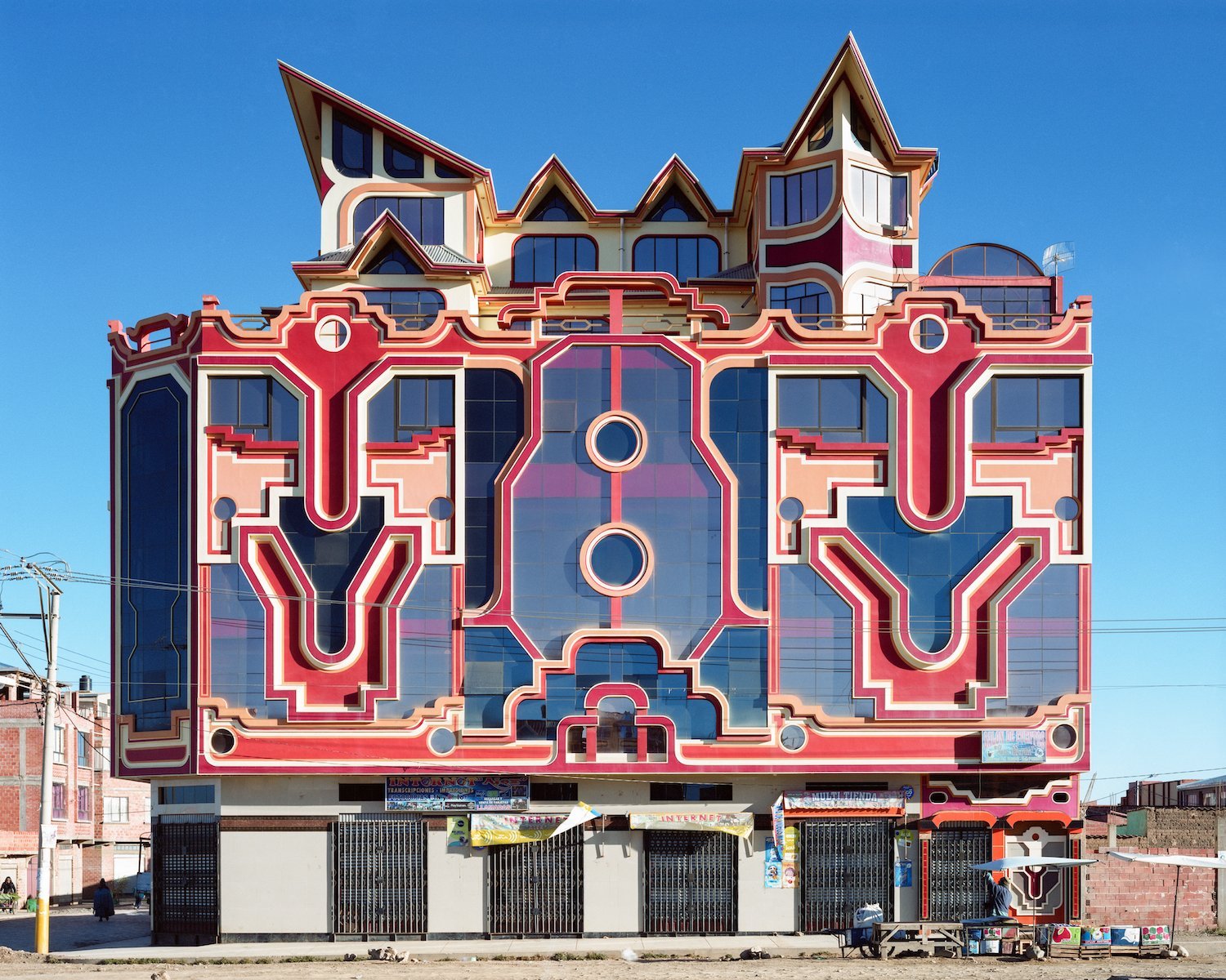 Beyond the West − New Global Architecture DIE GESTALTEN VERLAG UK LTD