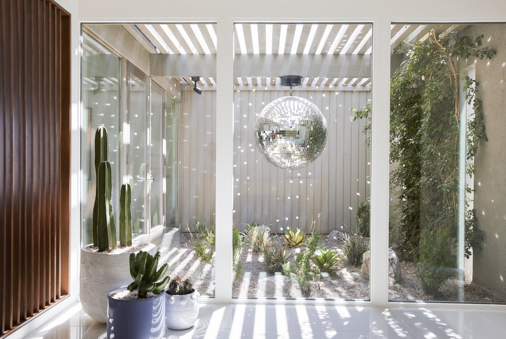 House of Joy − Playful Homes and Cheerful Living DIE GESTALTEN VERLAG UK LTD