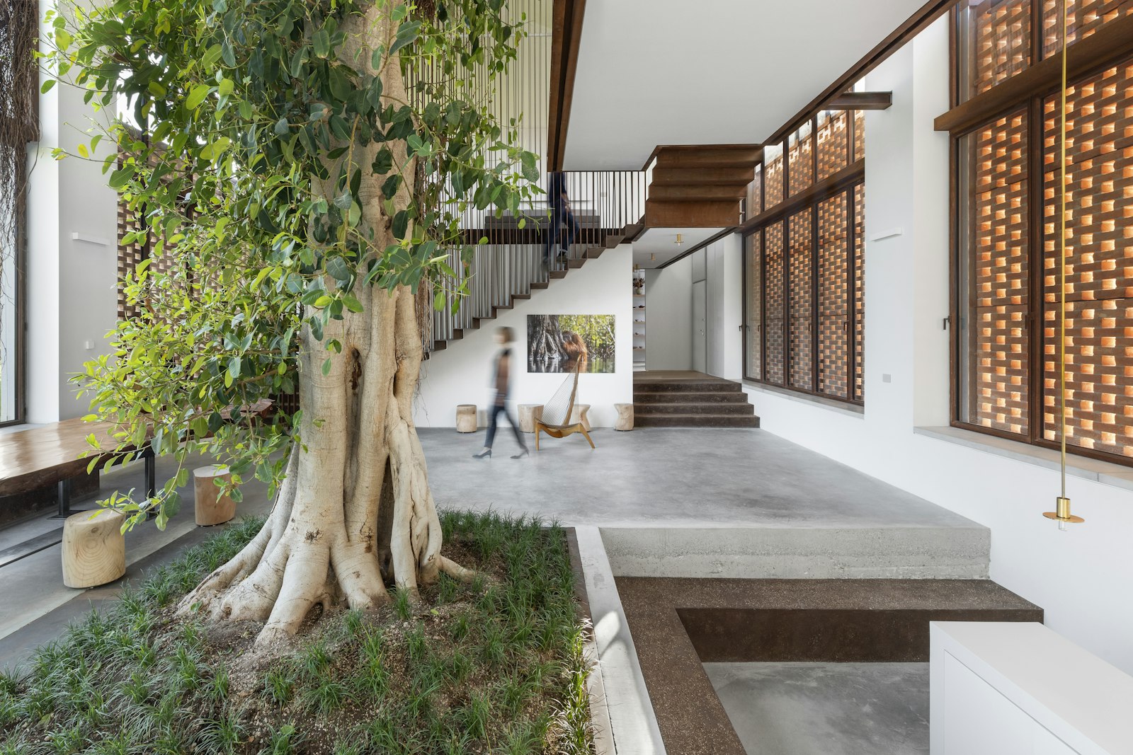 The House of Green − Natural Homes and Biophilic Architecture DIE GESTALTEN VERLAG UK LTD
