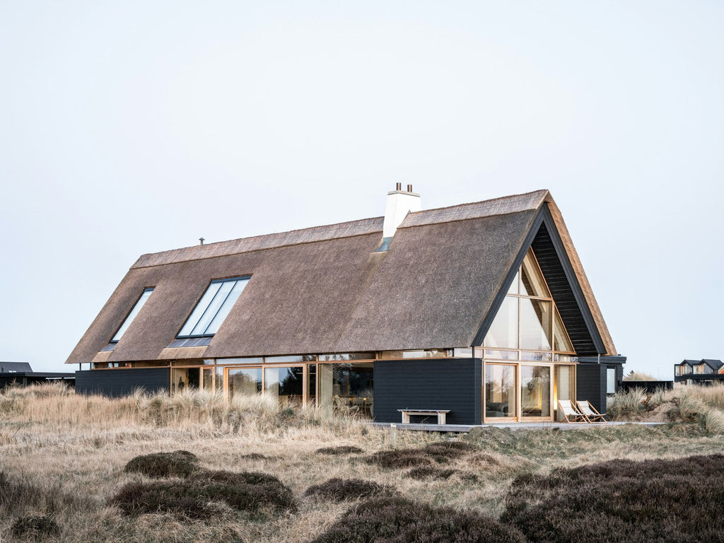 The Nordic Home − Scandinavian Living, Interiors and Design DIE GESTALTEN VERLAG UK LTD
