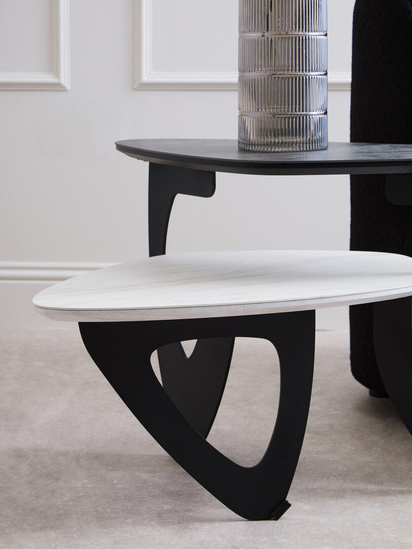 SHIFT Asymmetric two-tier ceramic coffee table − black and white KEFINO