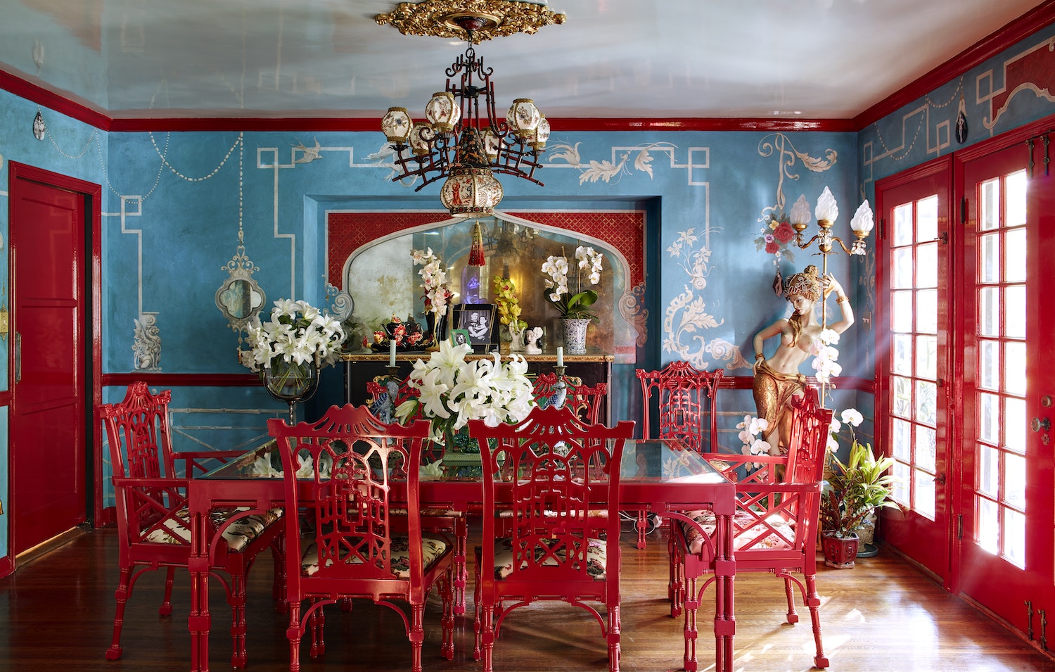 Living to the Max − Opulent homes and maximalist interiors DIE GESTALTEN VERLAG UK LTD