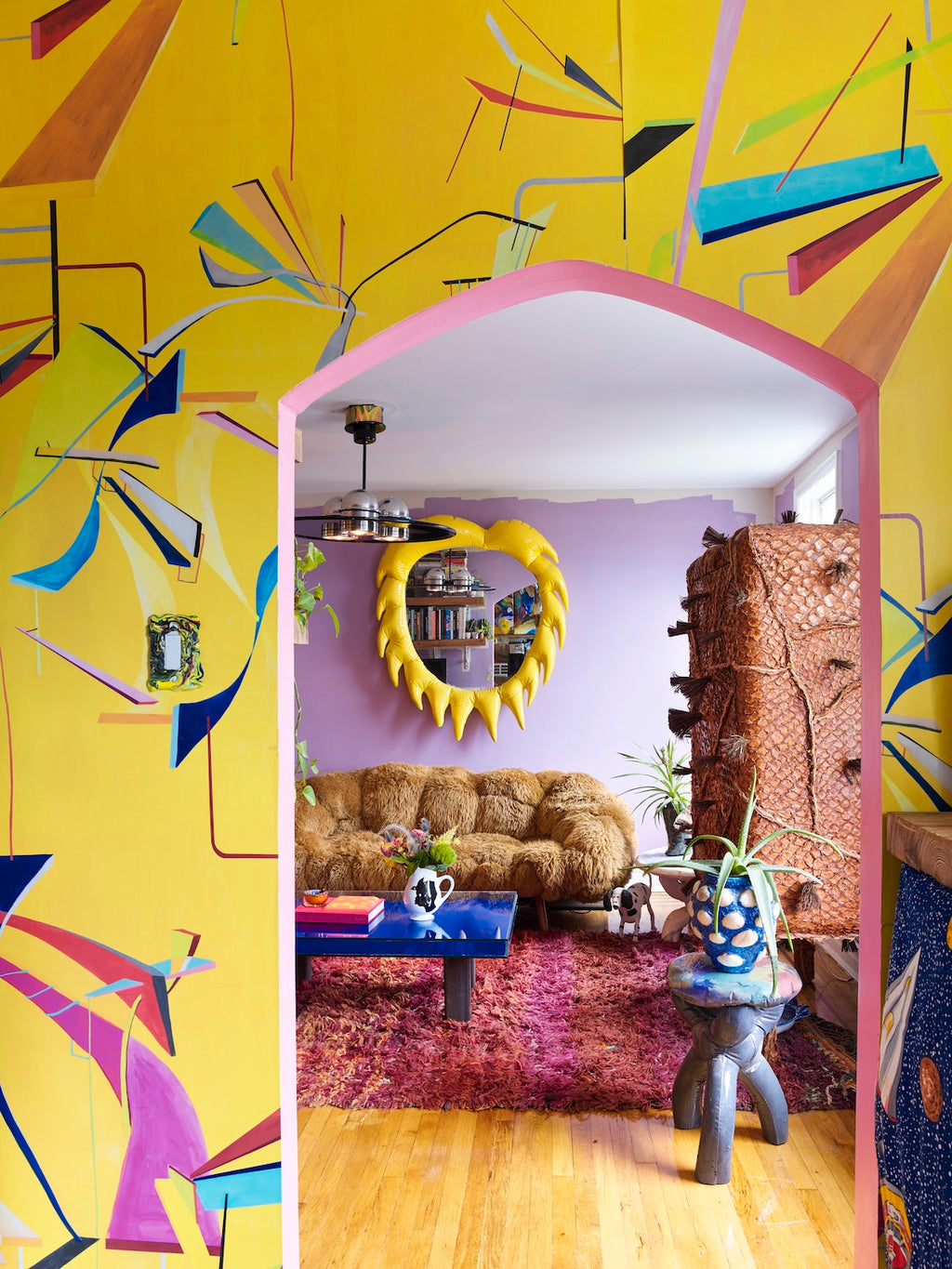 Living to the Max − Opulent homes and maximalist interiors DIE GESTALTEN VERLAG UK LTD