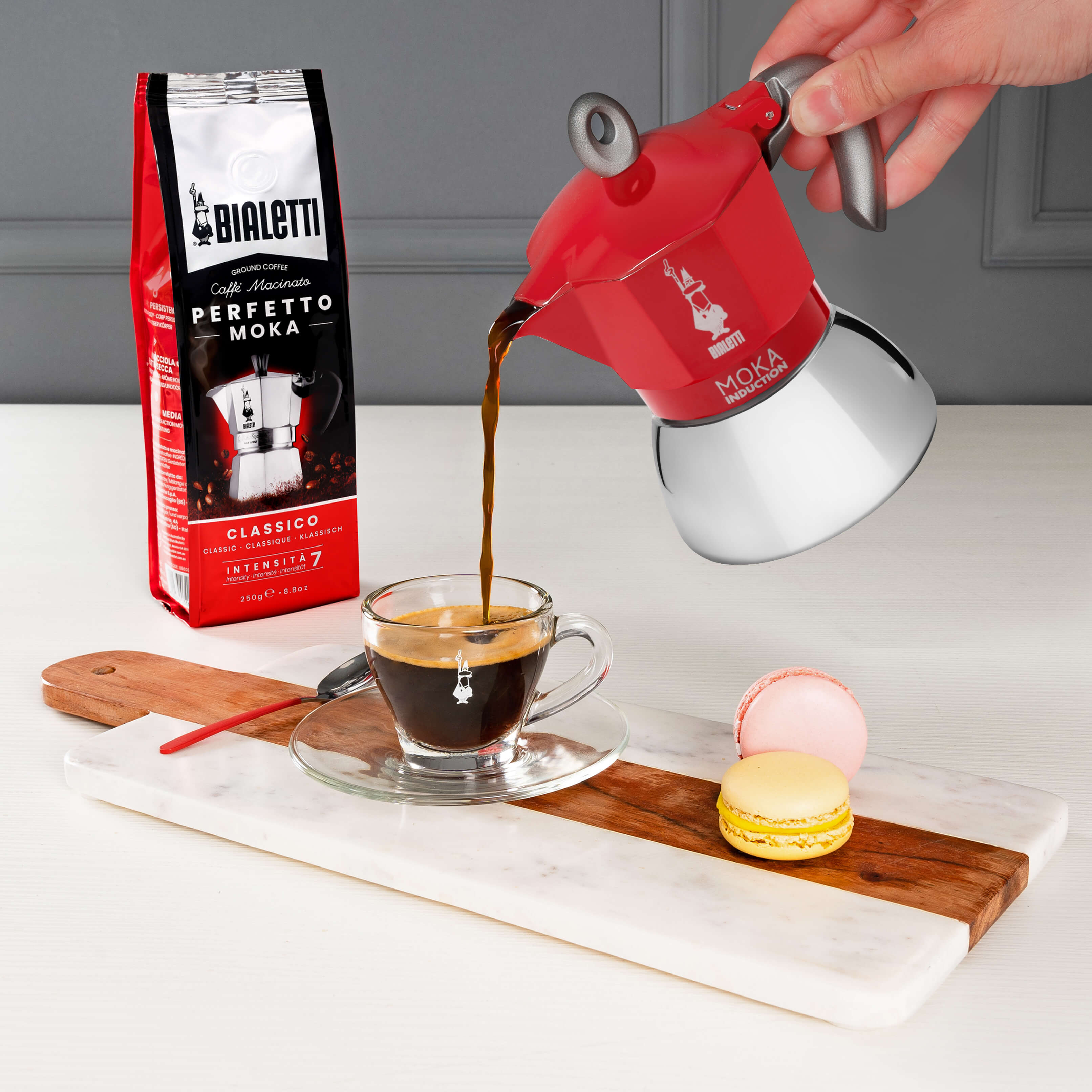 Bialetti Moka Induction Stovetop Coffee Maker | 4 or 6 cup | Red or Black Brew Italia