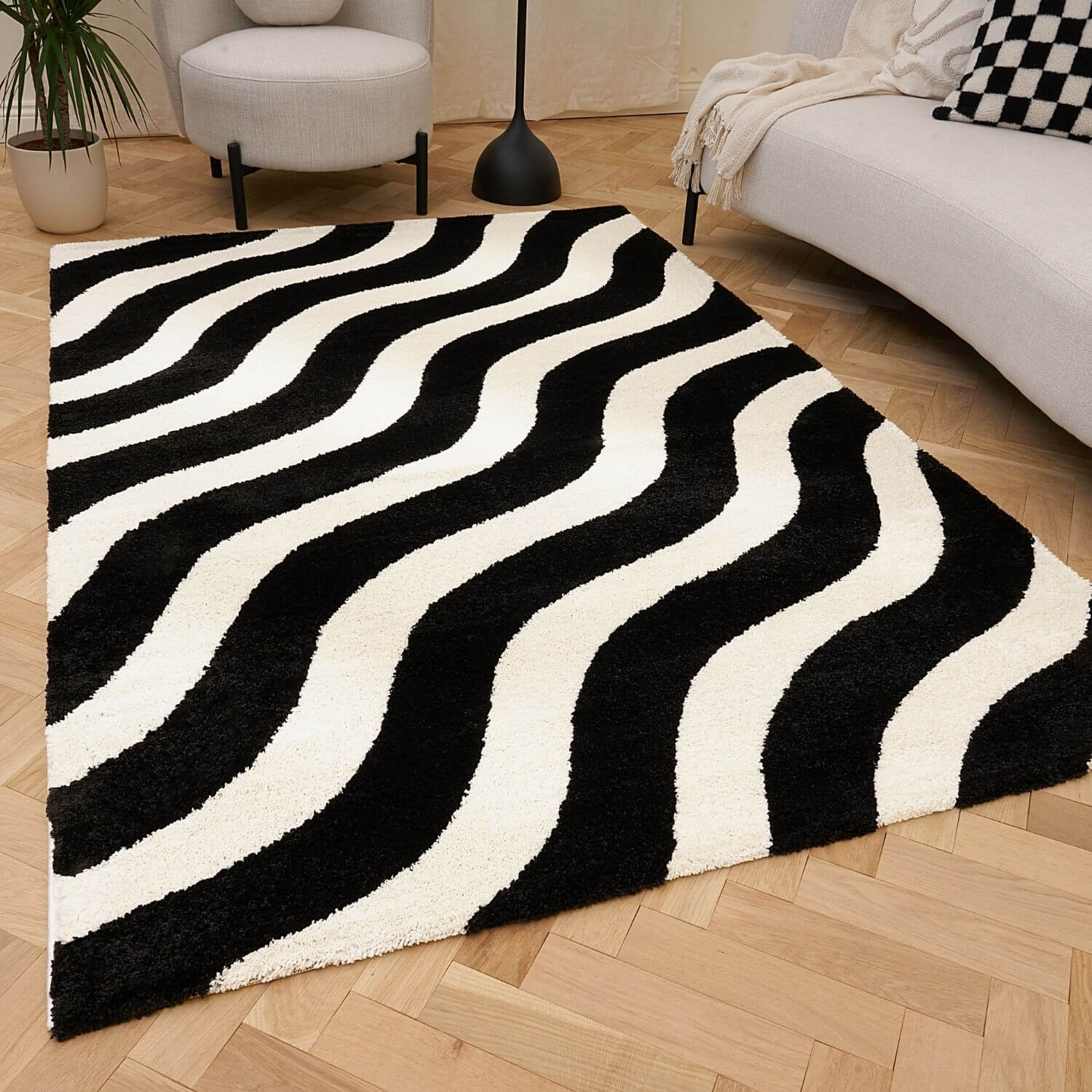 Joli Wave Black & White Rug | Rectangular | 80x150cm − 200x290cm The Rugs