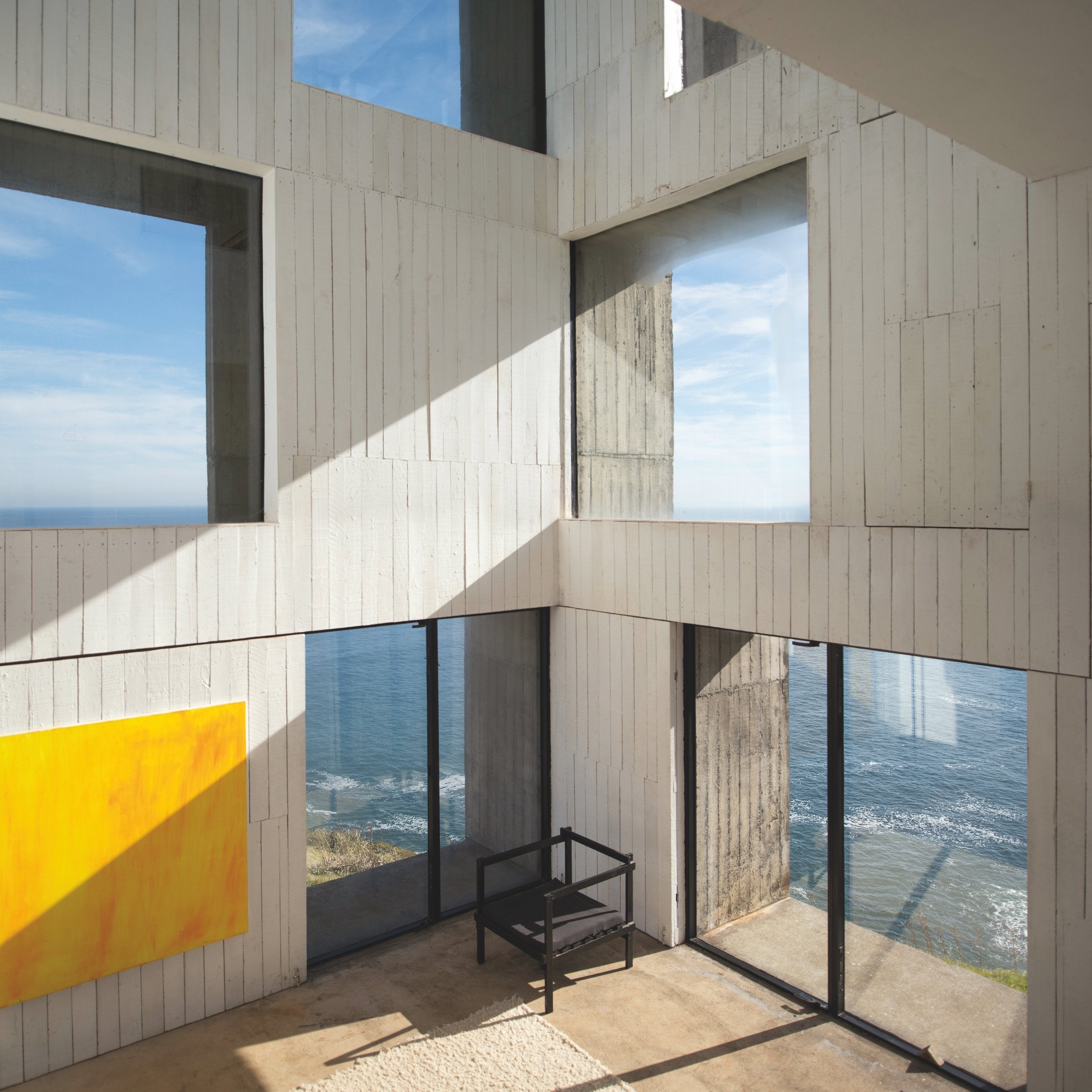 Living In − Modern Masterpieces of Residential Architecture DIE GESTALTEN VERLAG UK LTD