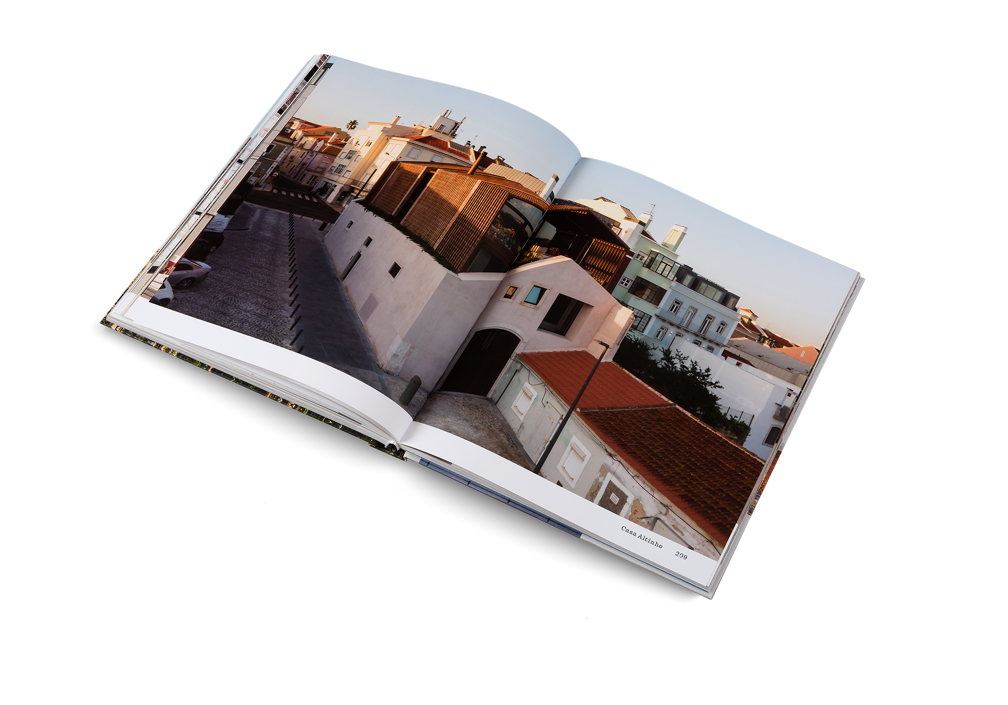 Brick By Brick − Architecture and Interiors Built with Bricks&nbsp; DIE GESTALTEN VERLAG UK LTD