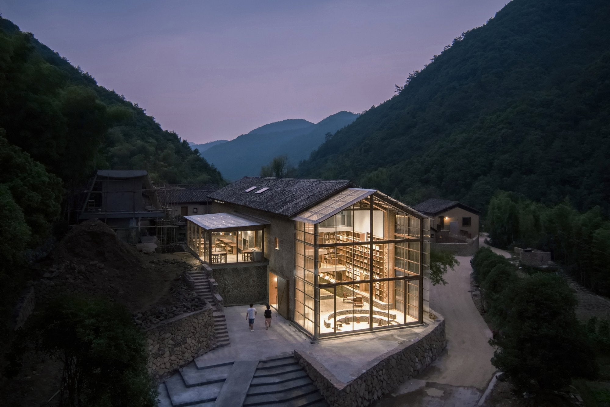 Beauty and the East − New Chinese Architecture DIE GESTALTEN VERLAG UK LTD
