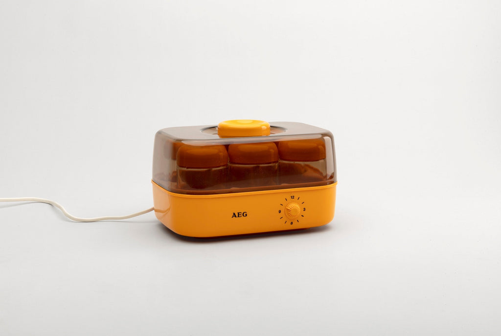 Soft Electronics − Iconic Retro Designs from the ’60s, ’70s, and ’80s DIE GESTALTEN VERLAG UK LTD