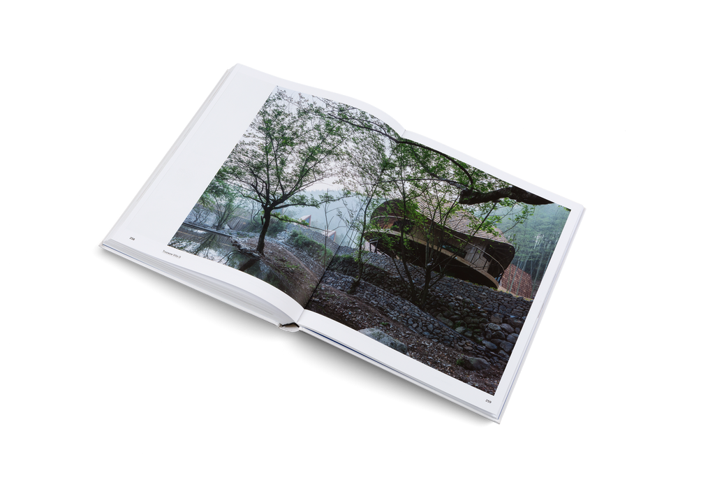 Beyond the West − New Global Architecture