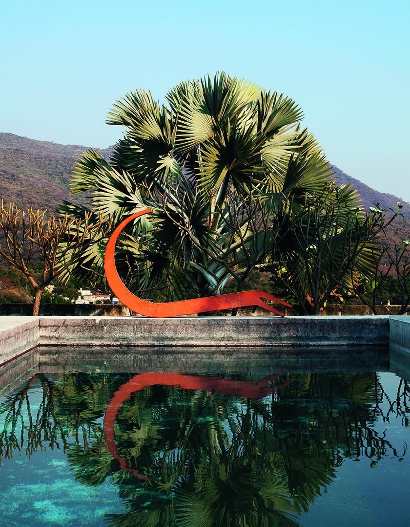The New Mediterranean ­− Homes and Interiors Under the Southern Sun DIE GESTALTEN VERLAG UK LTD