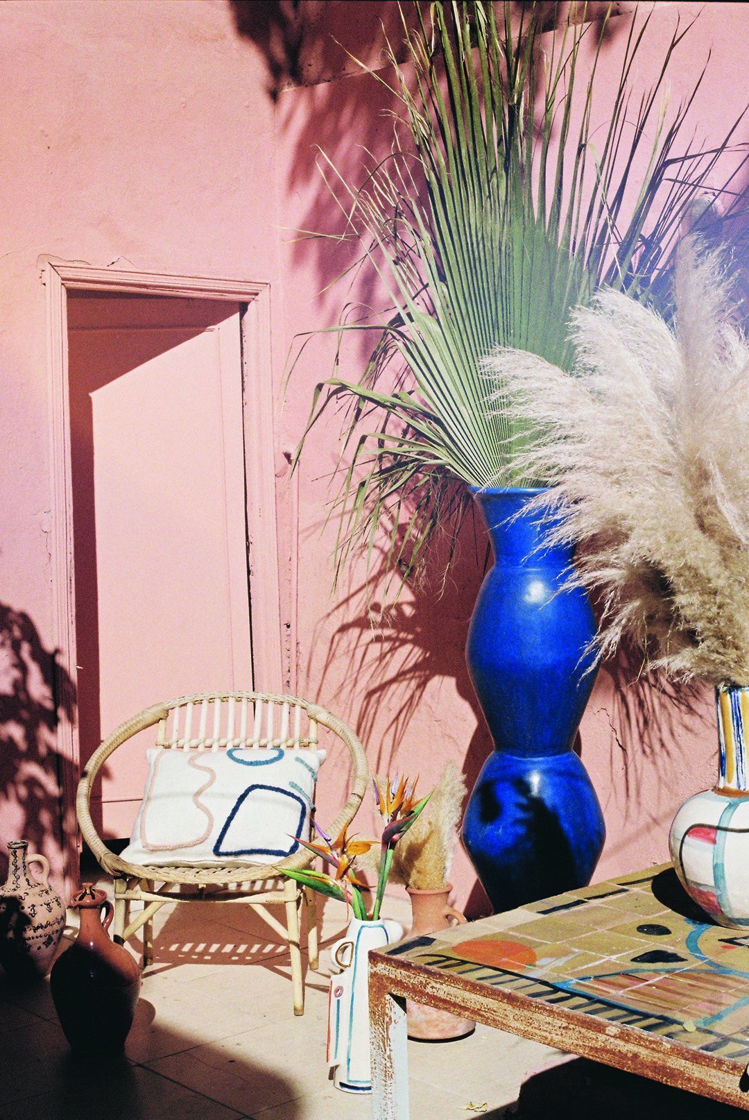 The New Mediterranean ­− Homes and Interiors Under the Southern Sun DIE GESTALTEN VERLAG UK LTD