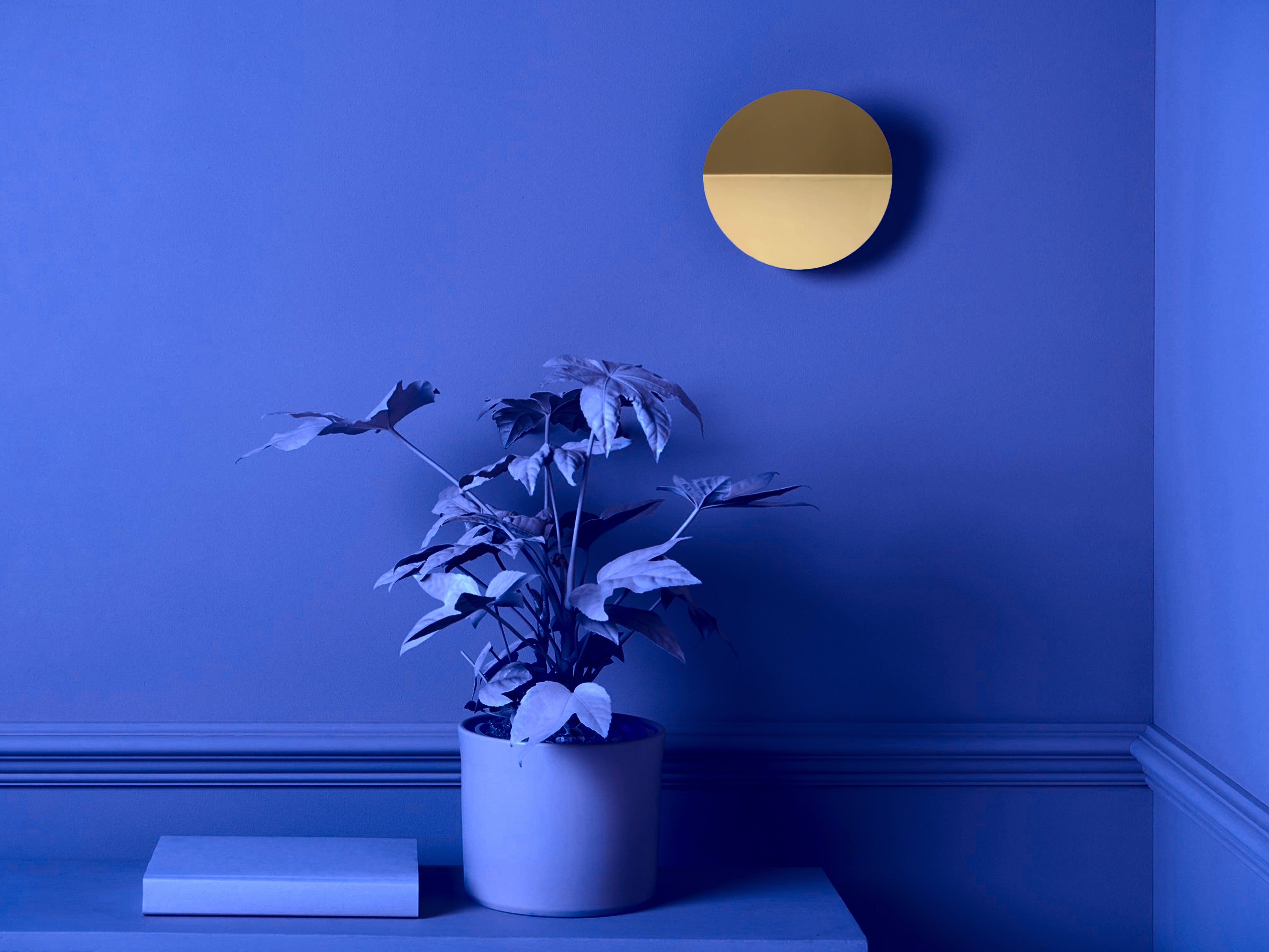 Brass diffuser wall light houseof KEFINO