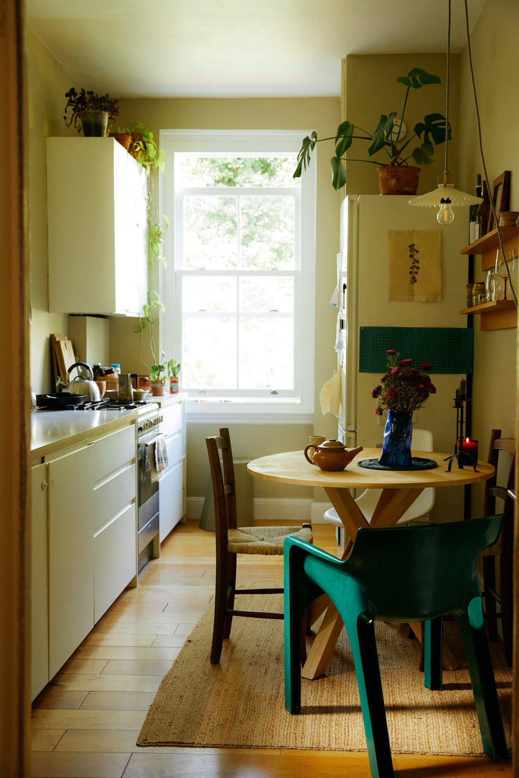 Home For Now − Living Well Without Staying Long: Living Well in Temporary Spaces DIE GESTALTEN VERLAG UK LTD