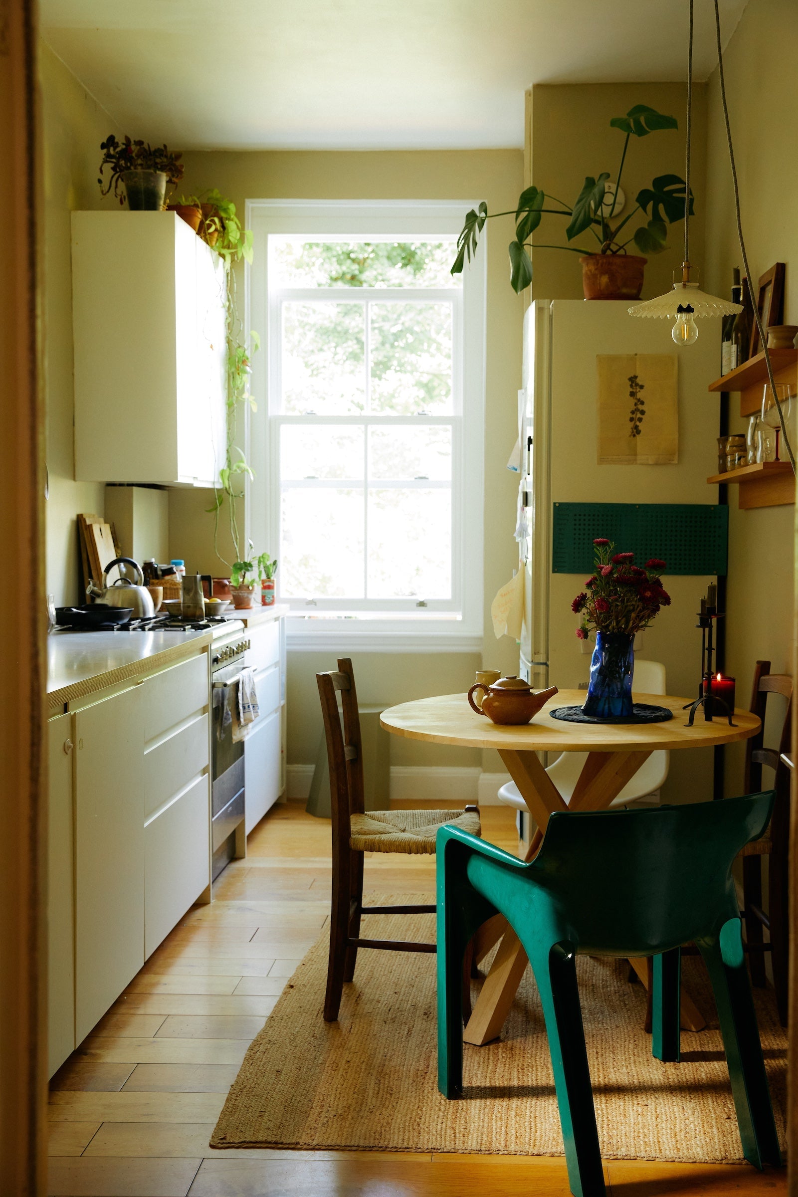 Home For Now − Living Well Without Staying Long: Living Well in Temporary Spaces DIE GESTALTEN VERLAG UK LTD