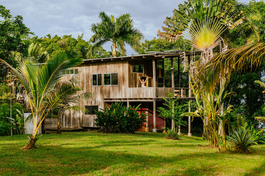 Surf Shacks Vol. 3 − Exploring the Spirit of Coastal Living DIE GESTALTEN VERLAG UK LTD