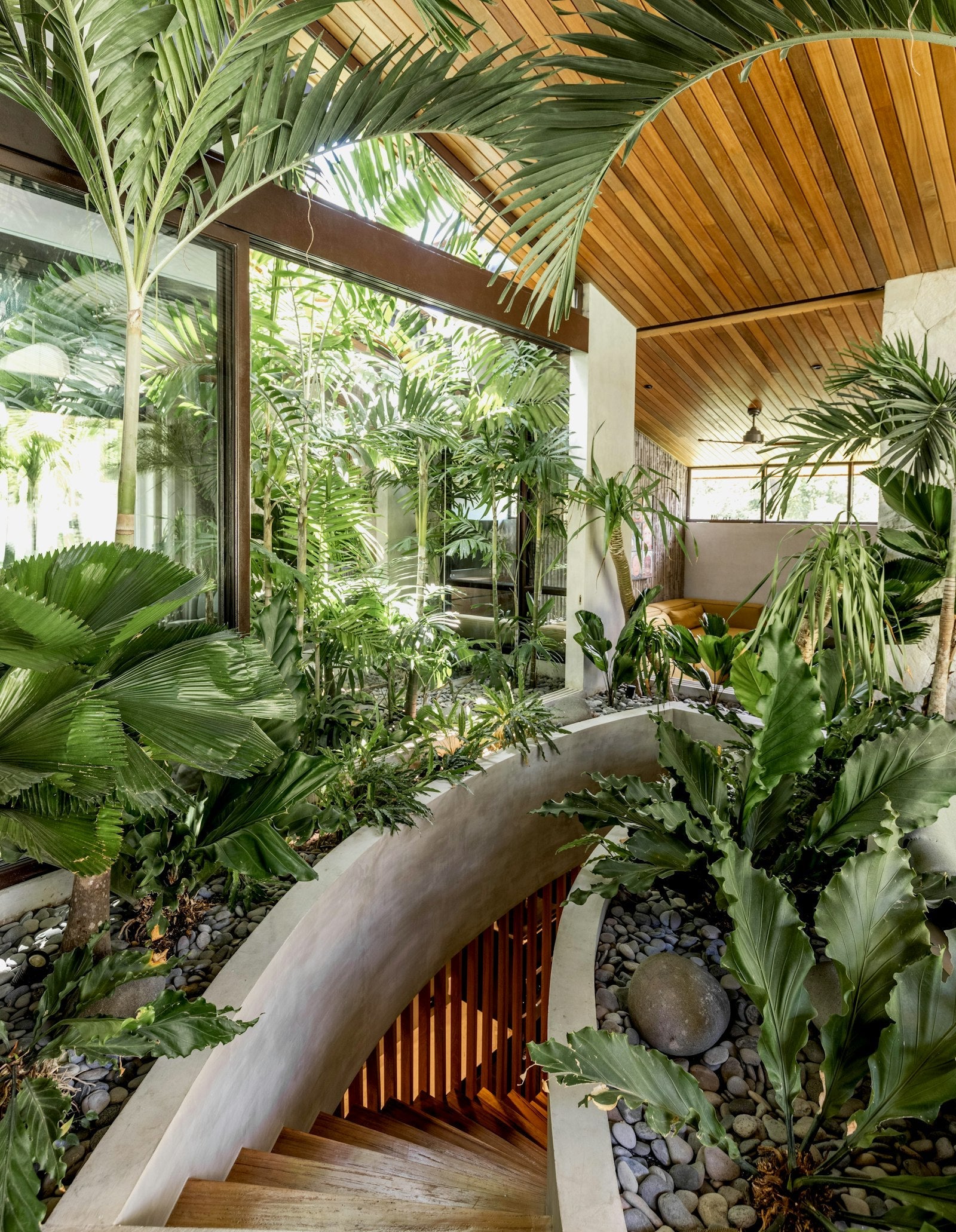 The House of Green − Natural Homes and Biophilic Architecture